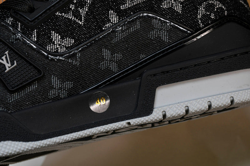 Louis Vuitton Sneaker