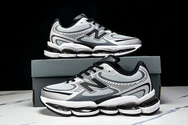 Tênis New Balance 2000