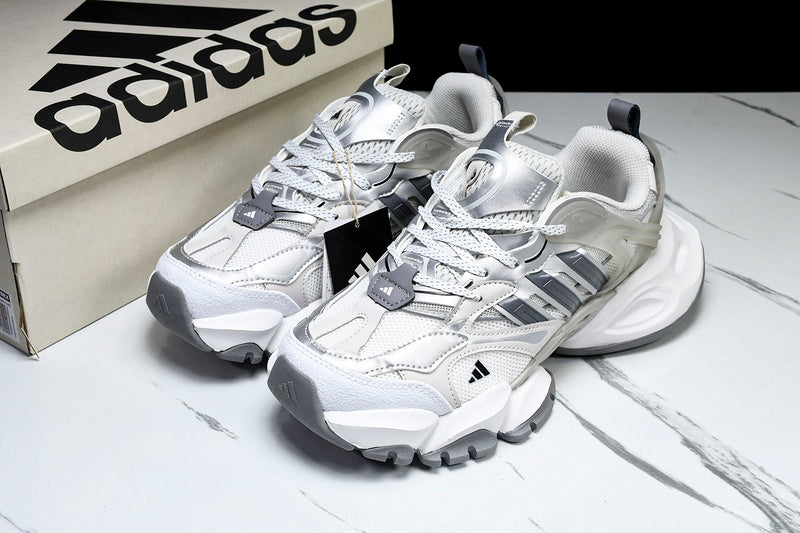 Adidas XLG Sneakers