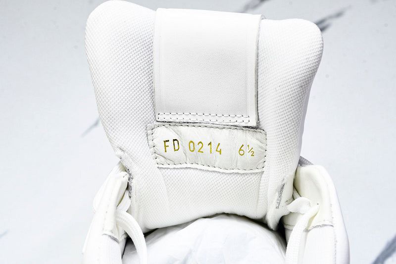 Louis Vuitton Sneaker