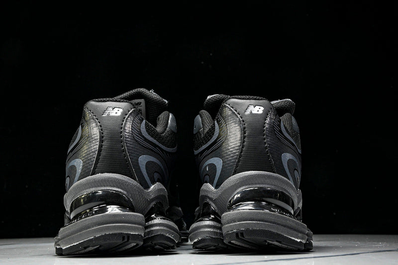Tênis New Balance 2000