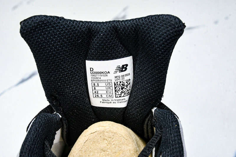 Tênis New Balance 2000