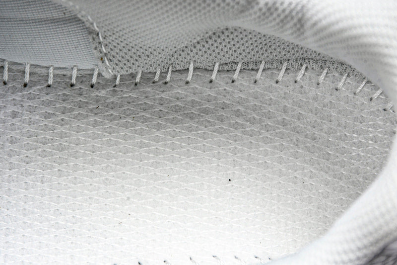 Tênis New Balance 2000