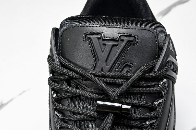 Tênis Louis Vuitton