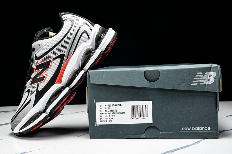 Tênis New Balance 2000