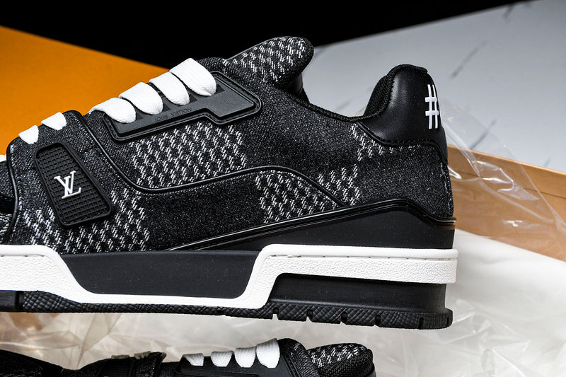 Louis Vuitton Sneaker