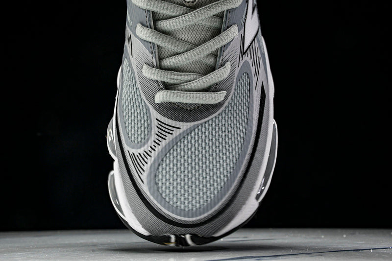 Tênis New Balance 2000