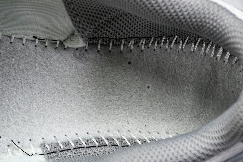 Tênis New Balance 2000