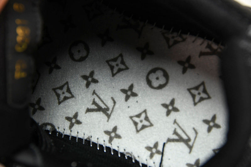 Tênis Louis Vuitton