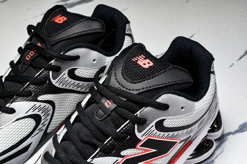 Tênis New Balance 2000
