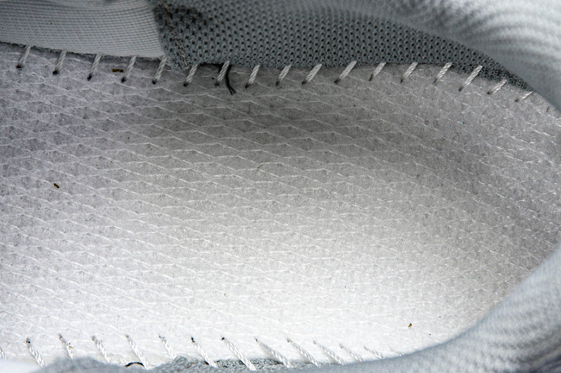 Tênis New Balance 2000