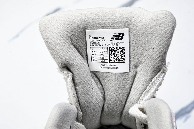 New Balance 9060