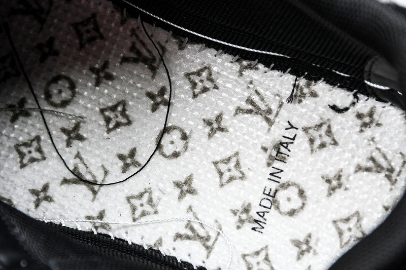 Louis Vuitton Sneaker