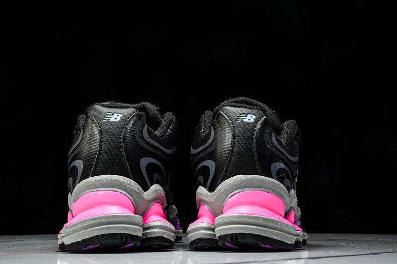 Tênis New Balance 2000