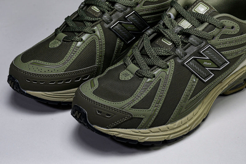 New Balance 1906