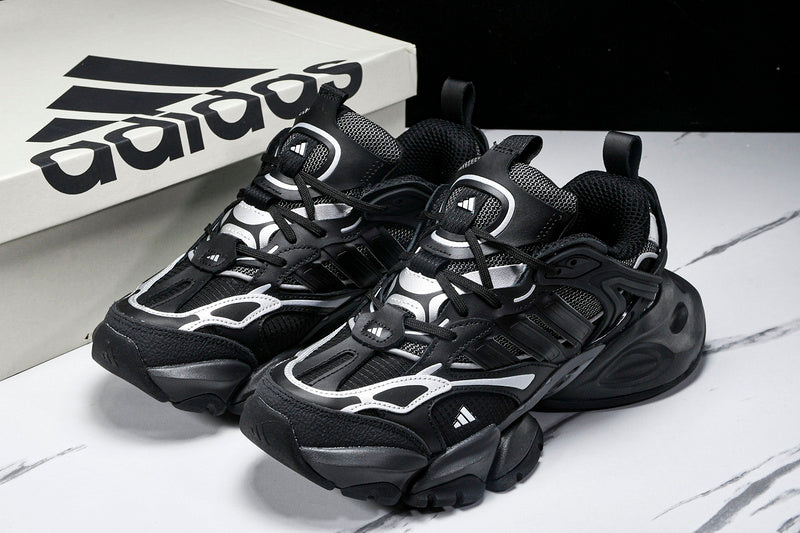 Tênis Adidas XLG