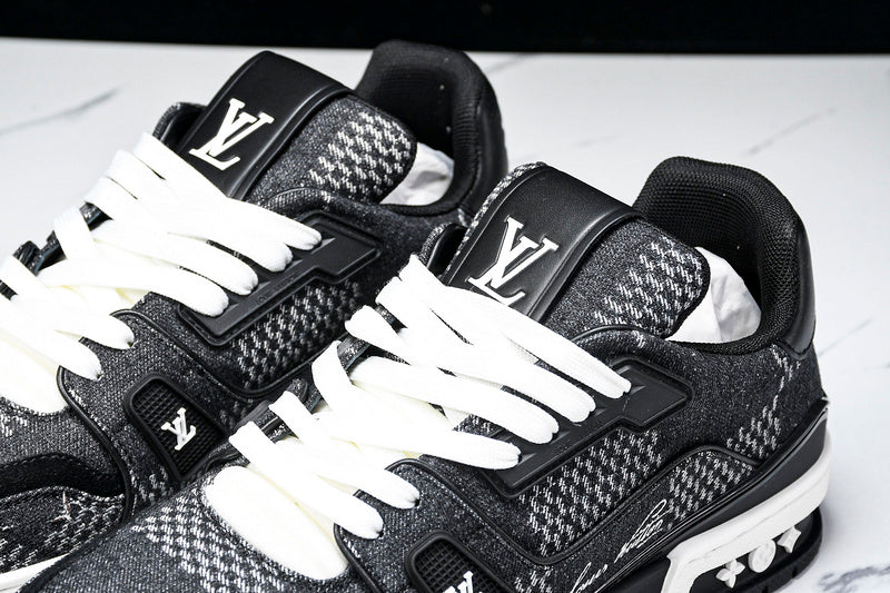 Louis Vuitton Sneaker