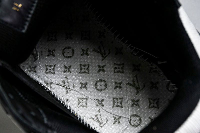 Tênis Louis Vuitton