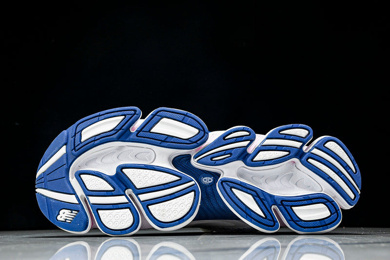 Tênis New Balance 2000