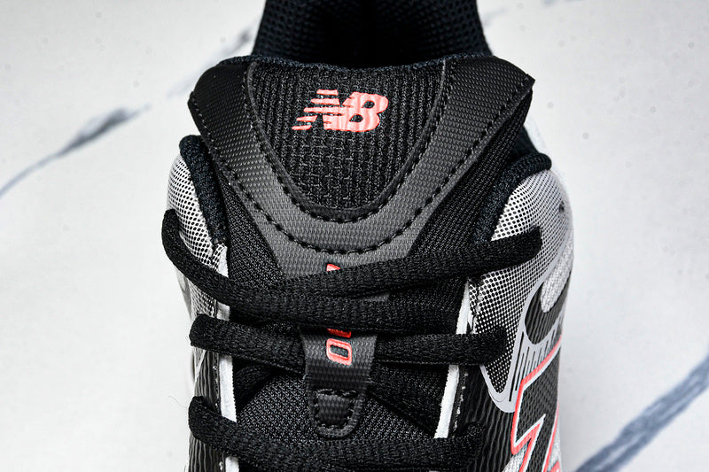 Tênis New Balance 2000