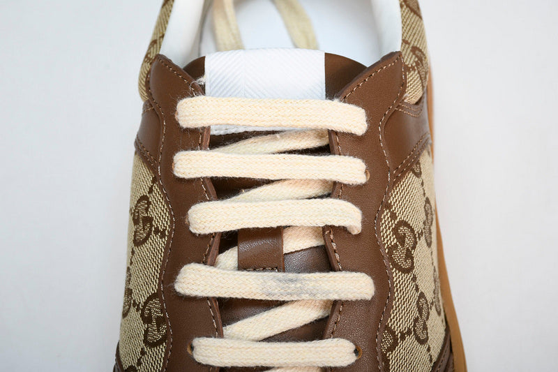 Tênis Gucci