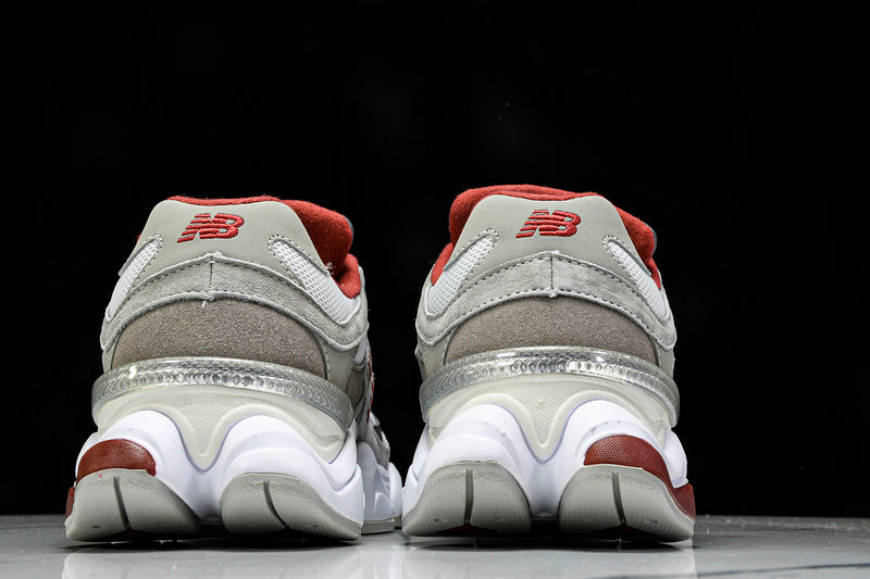 New Balance 9060 OLIVINA