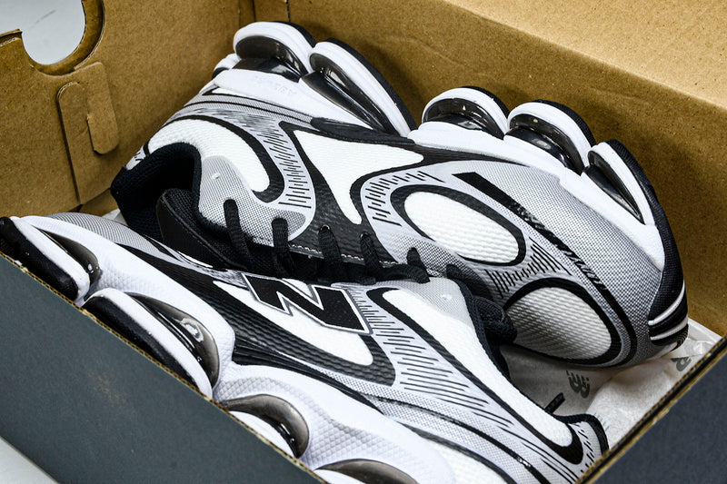 Tênis New Balance 2000