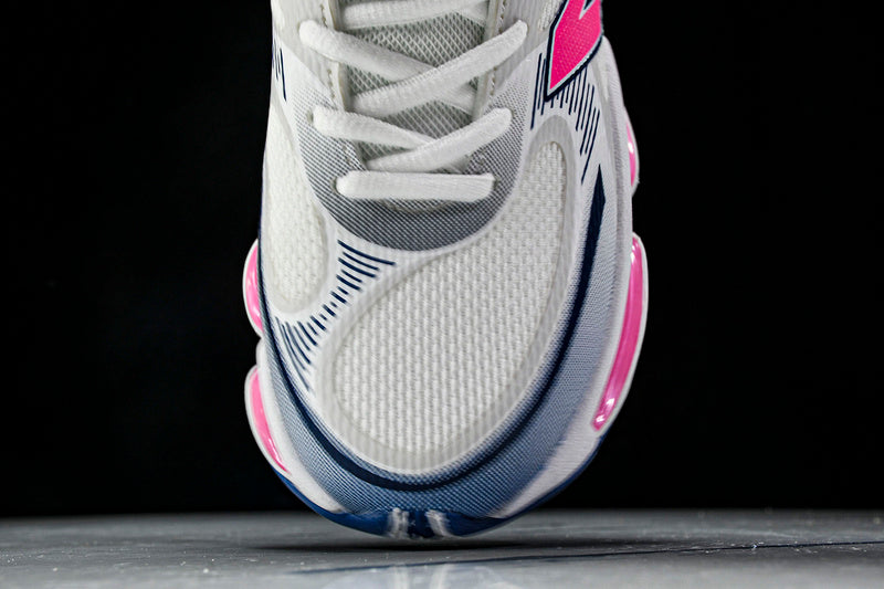 Tênis New Balance 2000