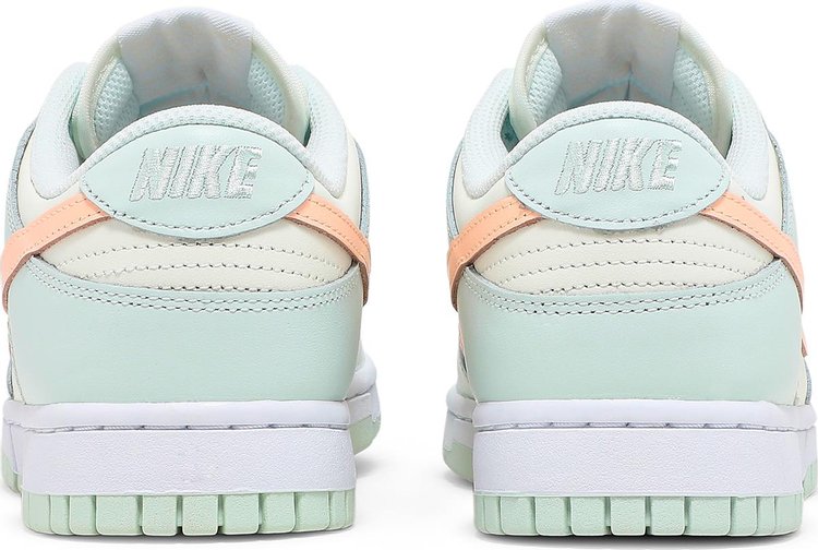 Nike Dunk Low 'Verde Pálido'
