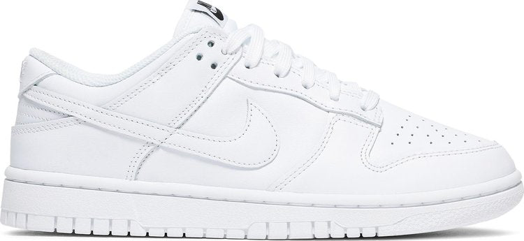 Nike Dunk Low "Triple Branco"