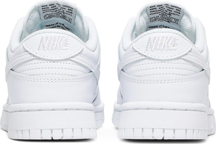 Nike Dunk Low "Triple Branco"