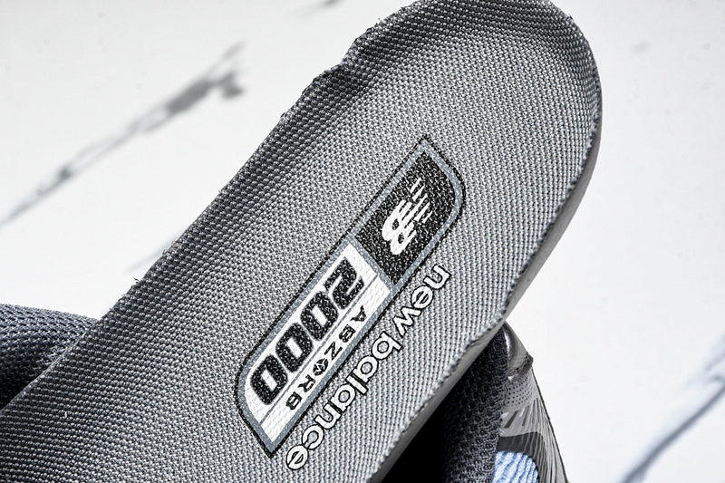 Tênis New Balance 2000