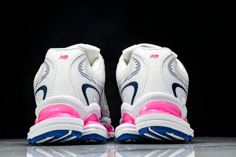Tênis New Balance 2000