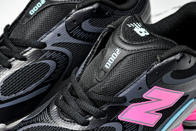 Tênis New Balance 2000