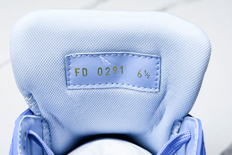 Louis Vuitton Sneaker