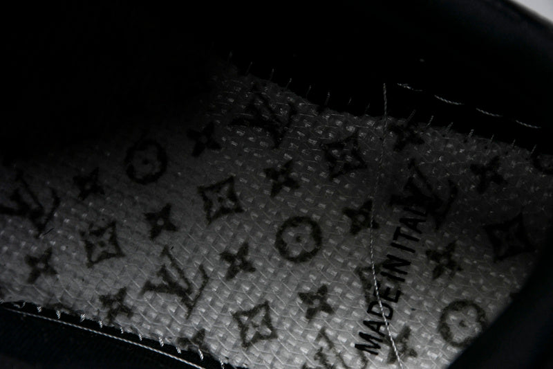 Tênis Louis Vuitton