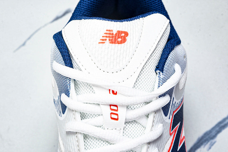 Tênis New Balance 2000