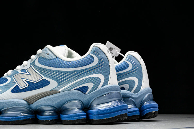 Tênis New Balance 2000
