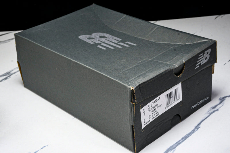 Tênis New Balance 2000