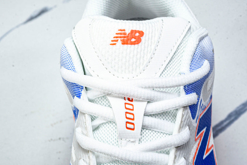Tênis New Balance 2000