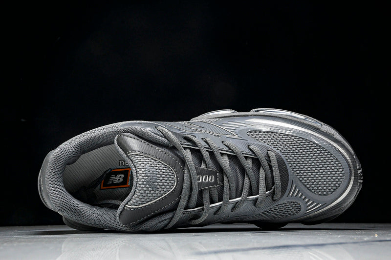 Tênis New Balance 2000