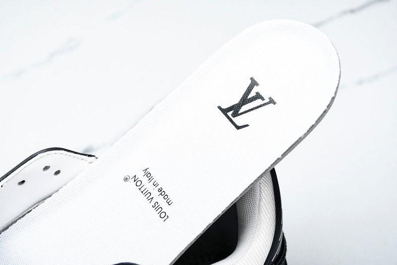 Louis Vuitton Sneaker
