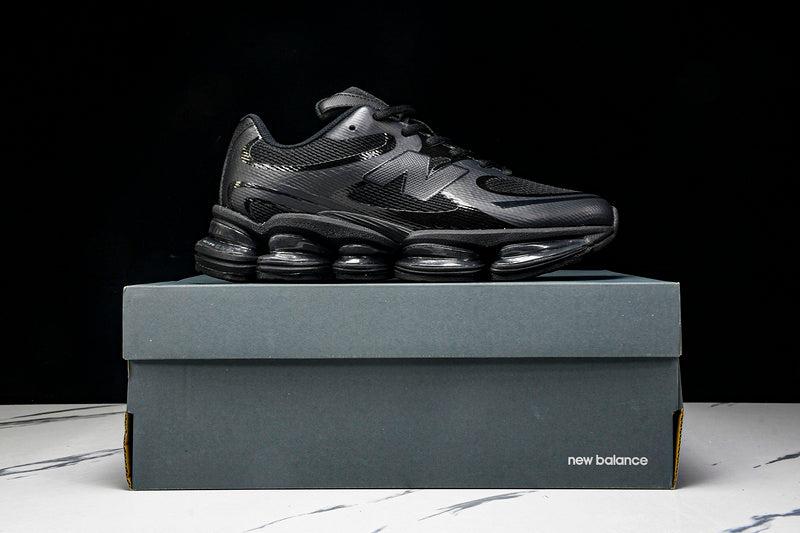 Tênis New Balance 2000