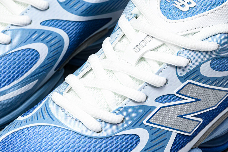 Tênis New Balance 2000