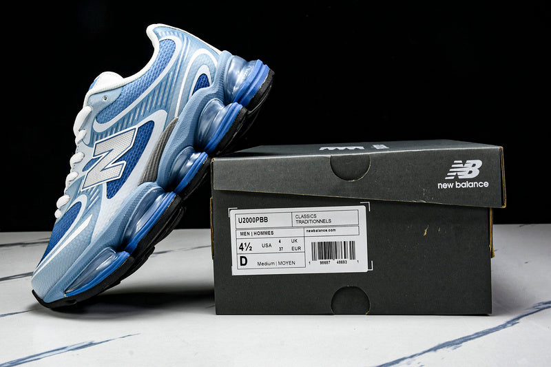 Tênis New Balance 2000