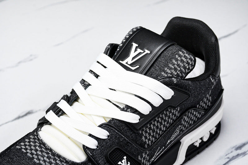Louis Vuitton Sneaker