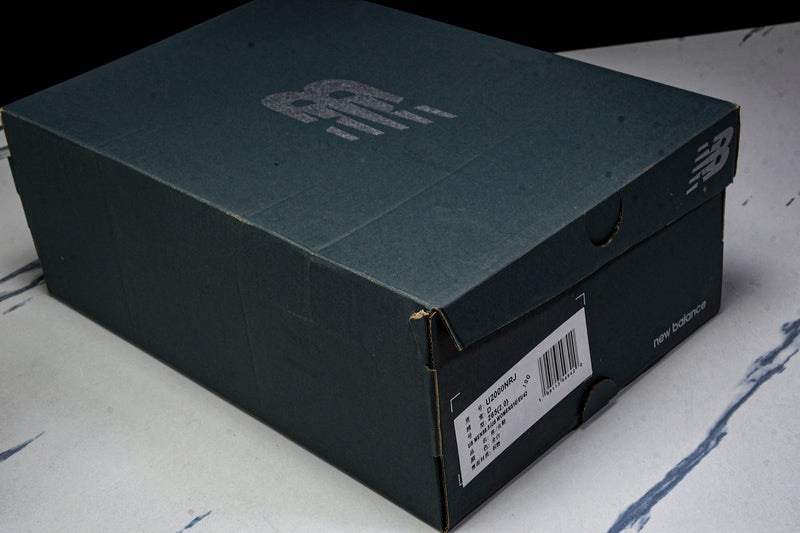 Tênis New Balance 2000