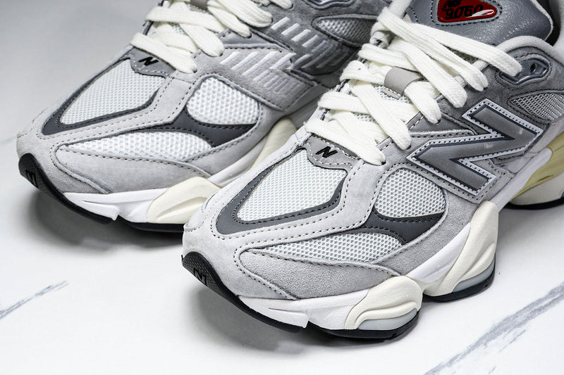 New Balance 9060 OLIVINA