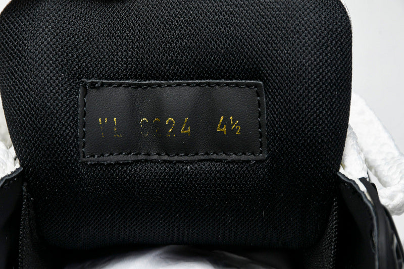 Louis Vuitton Sneaker