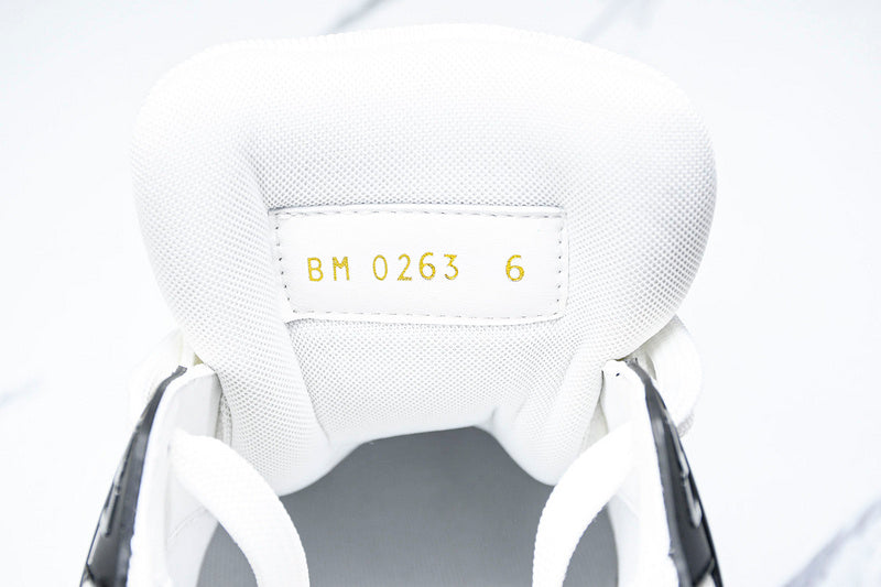 Louis Vuitton Sneaker